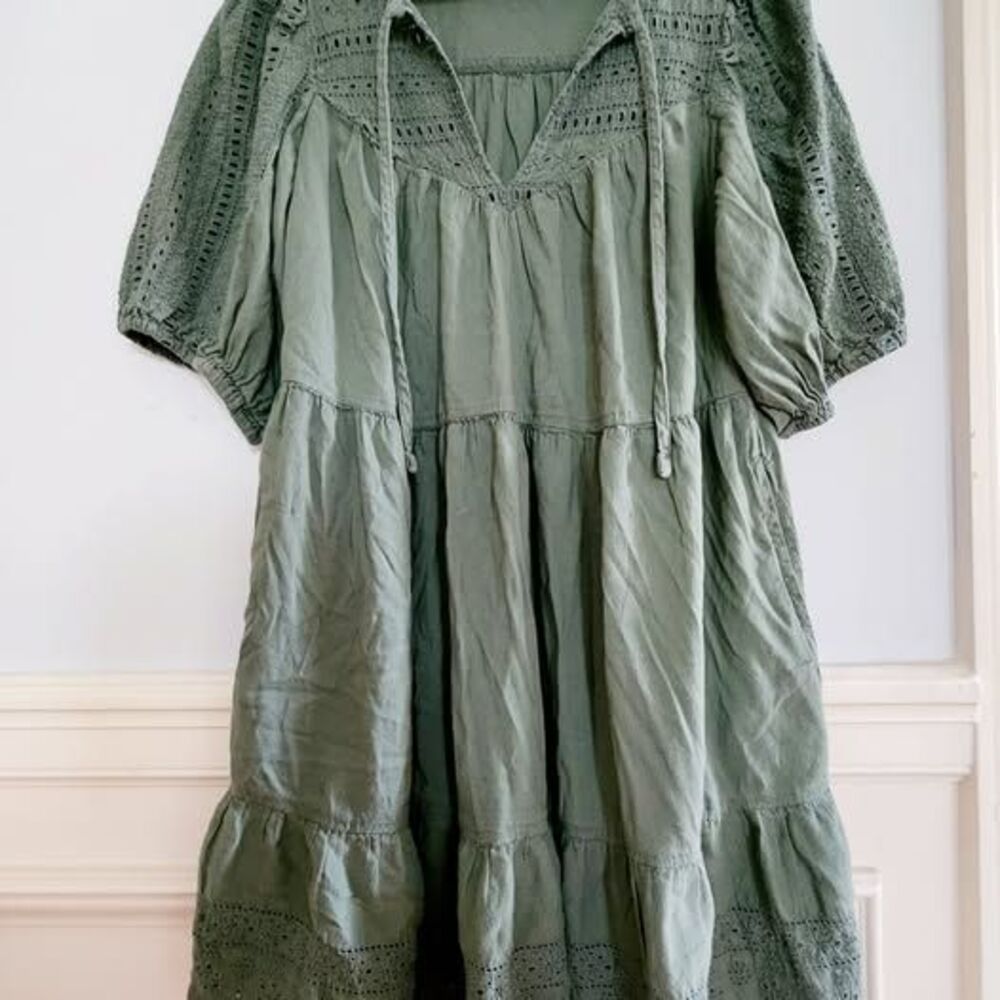 Old Navy Puff-Sleeve Tiered Embroidered Mini Swing dress crocheted Size S - Picture 8 of 8